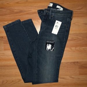 Women’s Jeans.
